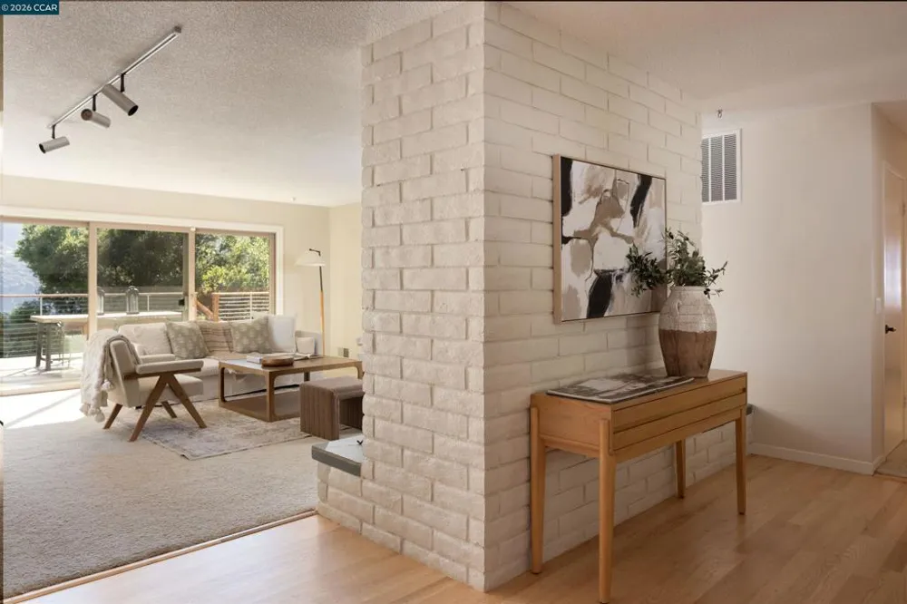 12 Marquard Rd Carmel Valley, CA 93924