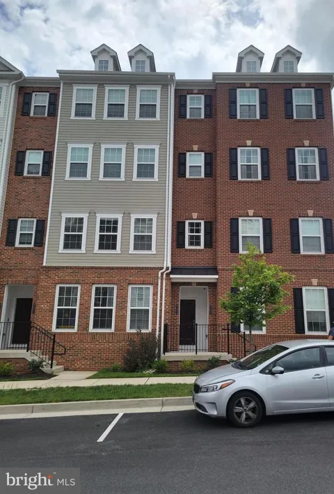 9453 JAMES MACGOWAN LANE #428