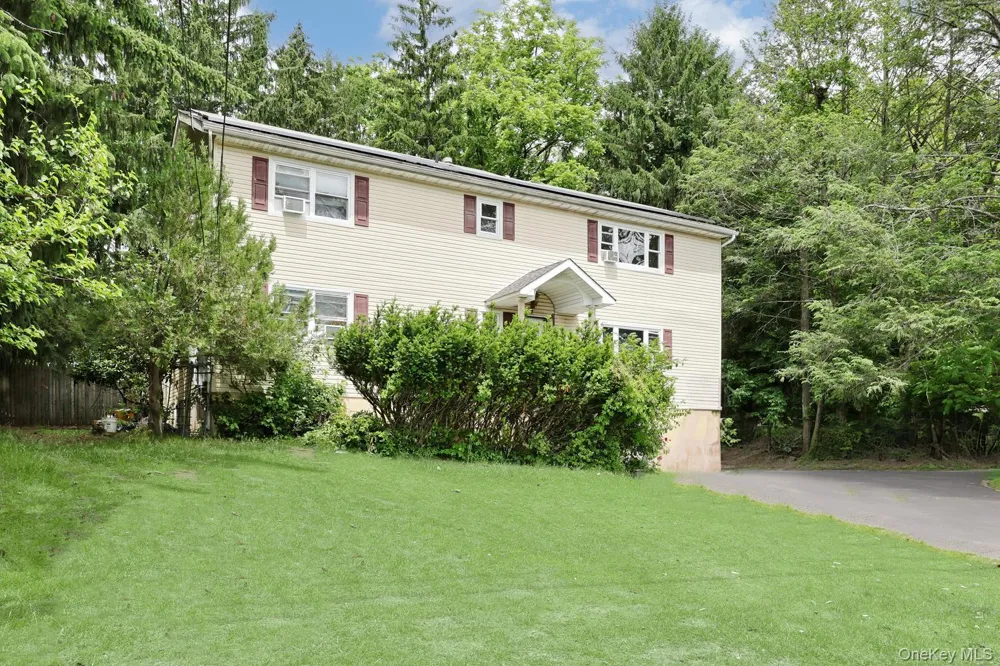7 Olin Drive Nanuet, NY 10954