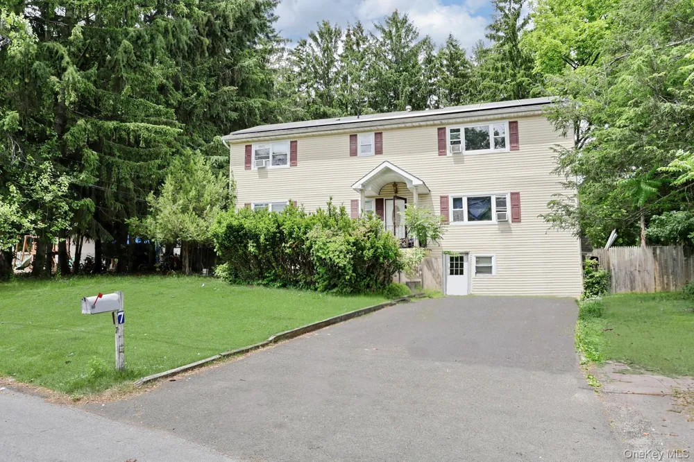 7 Olin Drive Nanuet, NY 10954