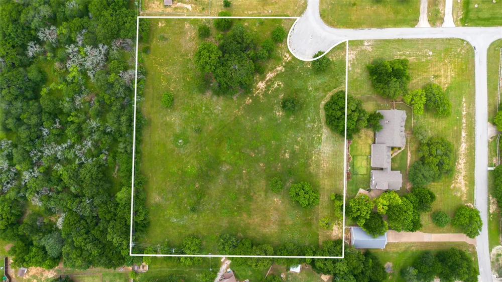 228 Forest Creek Circle Weatherford, TX 76088