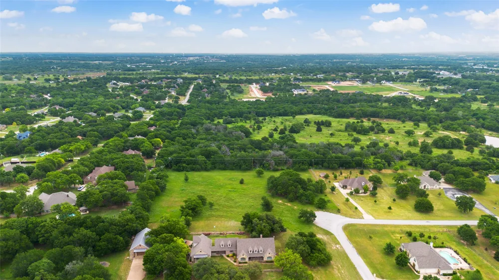 228 Forest Creek Circle Weatherford, TX 76088