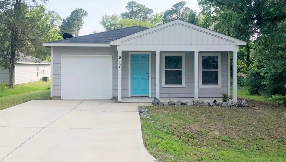 217 Cherry Tree Livingston, TX 77351