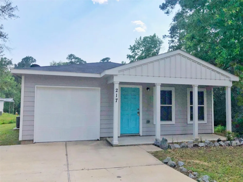 217 Cherry Tree Livingston, TX 77351