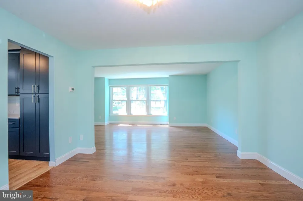 18 PARKER ROAD Plainsboro, NJ 08536