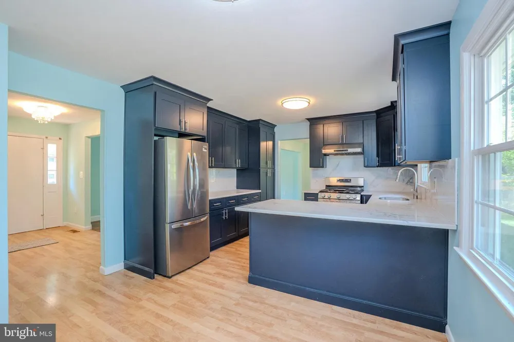 18 PARKER ROAD Plainsboro, NJ 08536