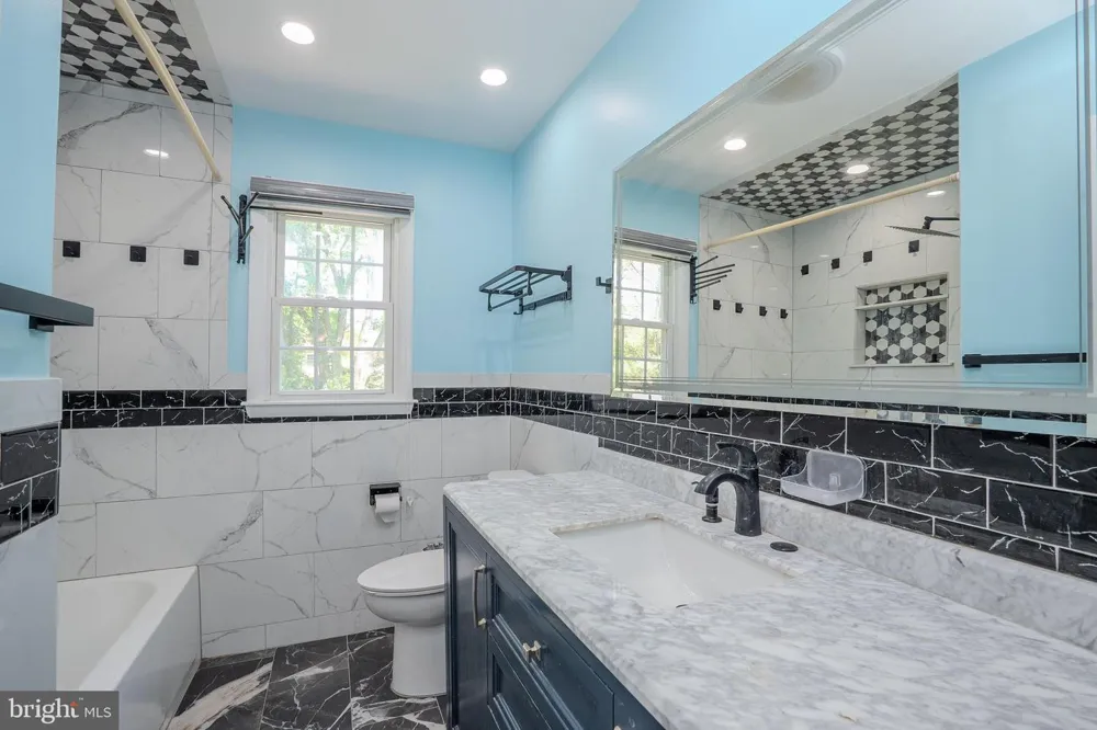 18 PARKER ROAD Plainsboro, NJ 08536