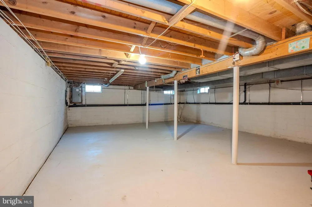 18 PARKER ROAD Plainsboro, NJ 08536