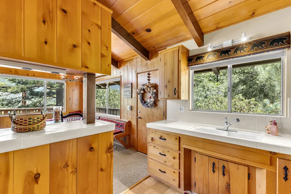 54980 Tahquitz View Drive Idyllwild, CA 92549