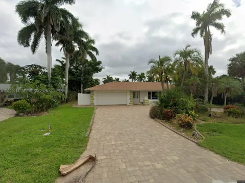 209 Bayshore Dr