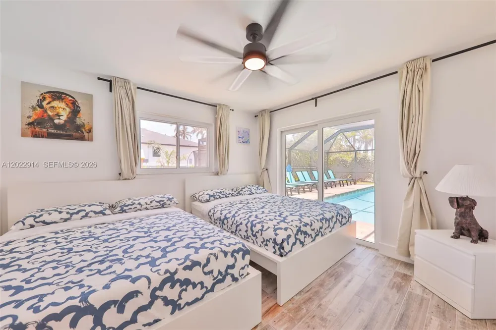 209 Bayshore Dr Cape Coral, FL 33904