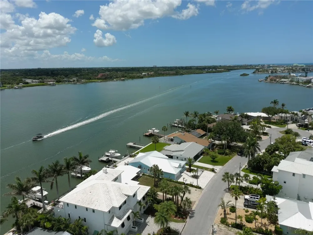 526 20TH AVENUE Indian Rocks Beach, FL 33785