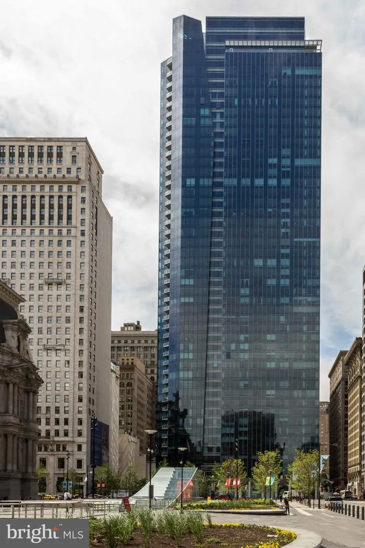 1414 S PENN SQUARE #18G Philadelphia, PA 19102