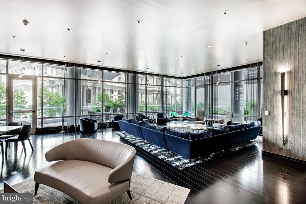 1414 S PENN SQUARE #18G Philadelphia, PA 19102