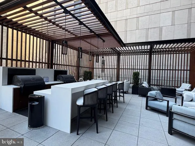1414 S PENN SQUARE #18G Philadelphia, PA 19102