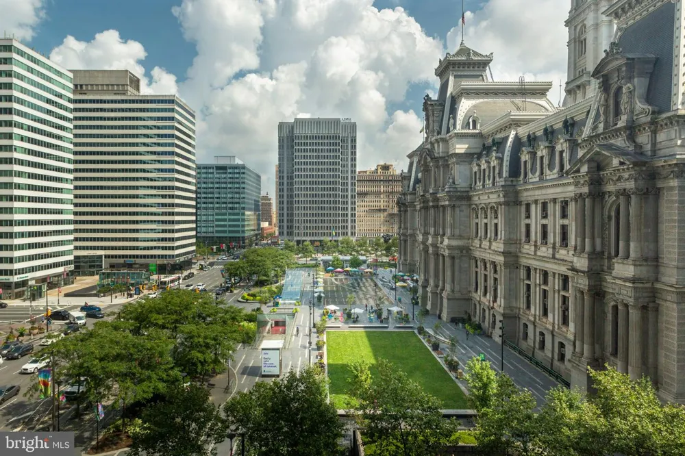 1414 S PENN SQUARE #18G Philadelphia, PA 19102