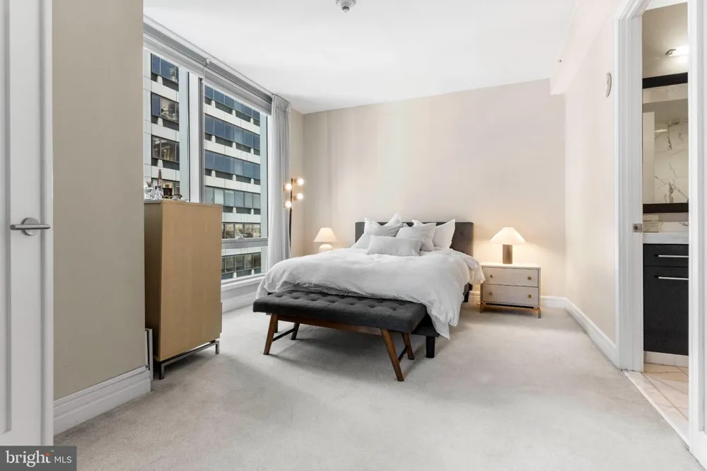 1414 S PENN SQUARE #18G Philadelphia, PA 19102