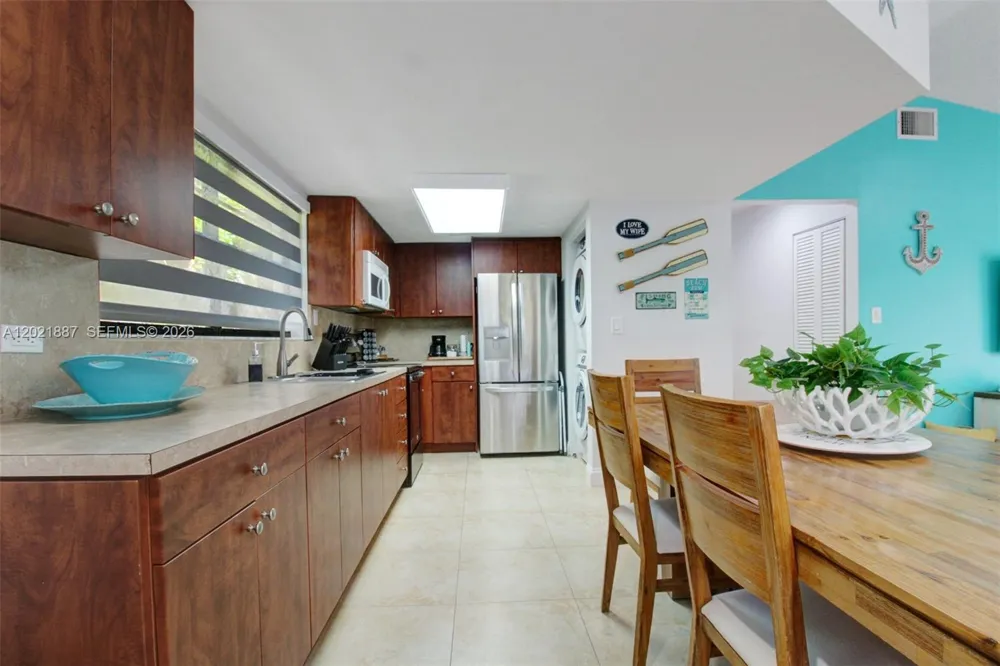 414 Coconut Dr Key Largo, FL 33037