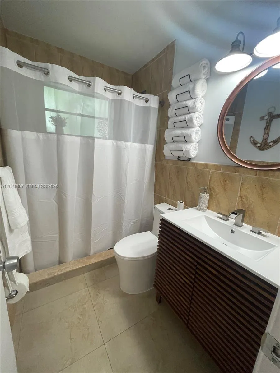 414 Coconut Dr Key Largo, FL 33037