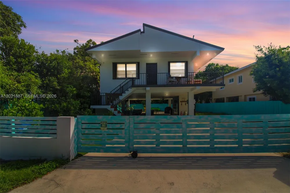 414 Coconut Dr Key Largo, FL 33037