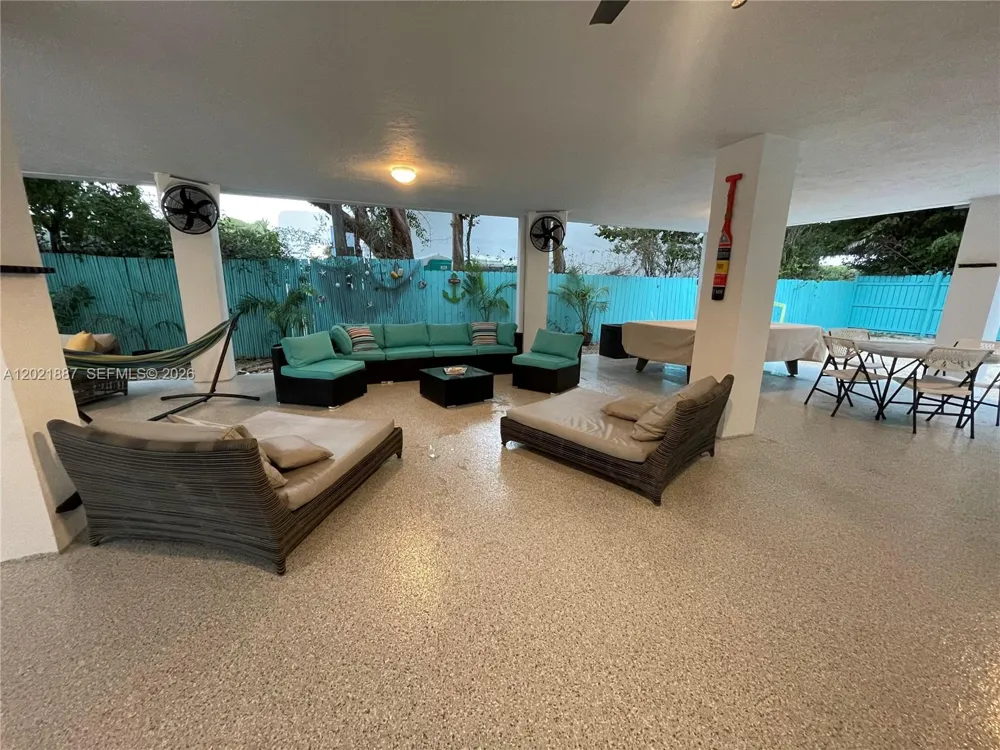 414 Coconut Dr Key Largo, FL 33037