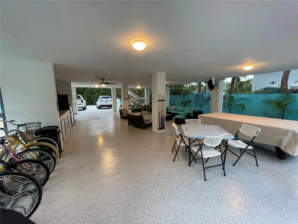 414 Coconut Dr Key Largo, FL 33037