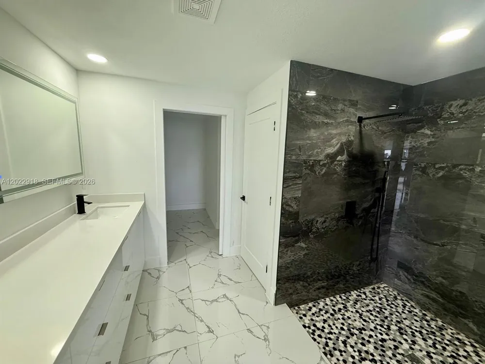 111 E NORTH SHORE AVE Other City - In The State Of Florida, FL 33917