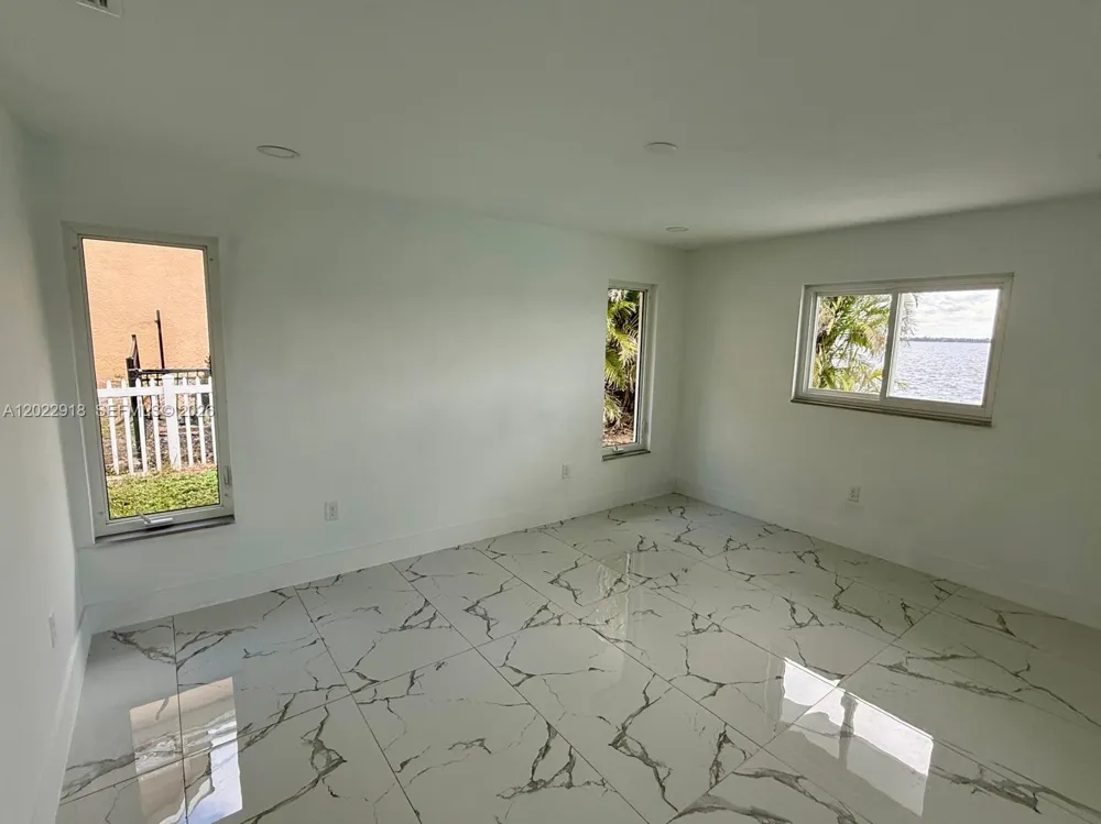 111 E NORTH SHORE AVE Other City - In The State Of Florida, FL 33917