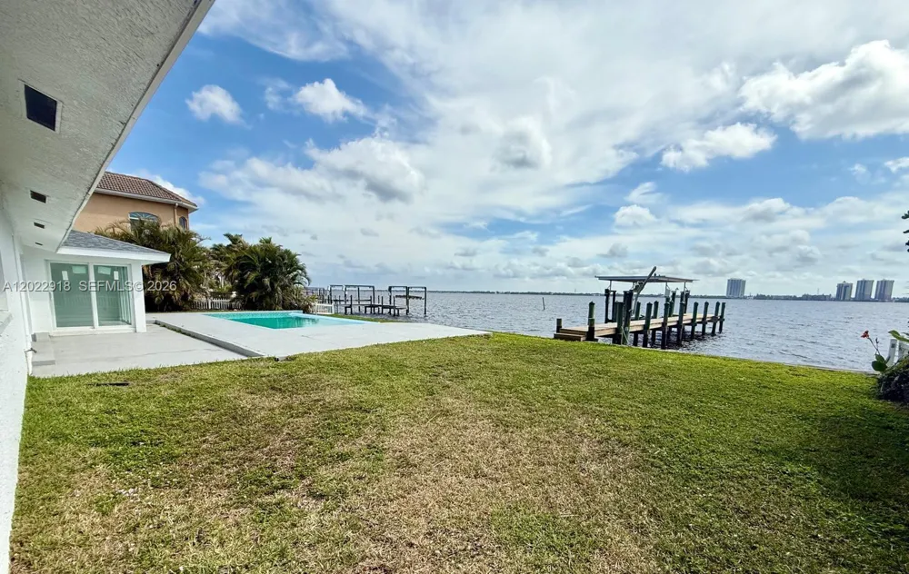 111 E NORTH SHORE AVE Other City - In The State Of Florida, FL 33917