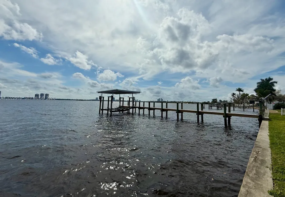 111 E NORTH SHORE AVE Other City - In The State Of Florida, FL 33917