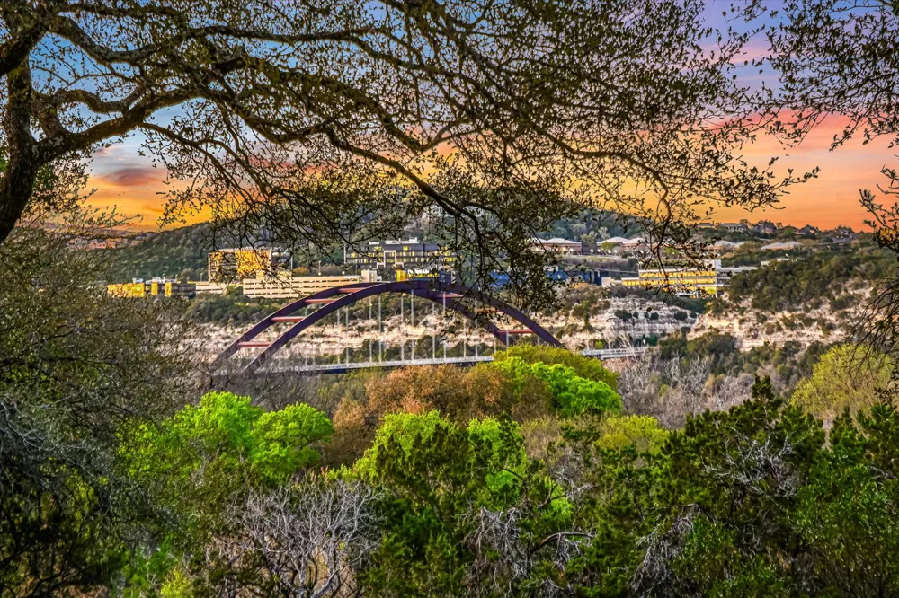 4646 Rockcliff Road Austin, TX 78746
