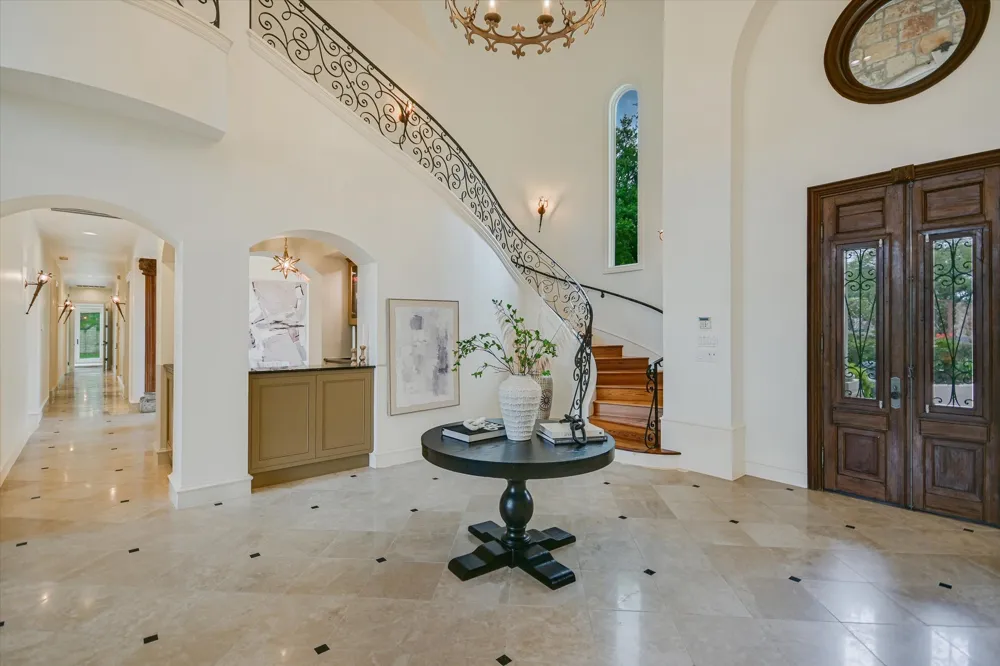 4646 Rockcliff Road Austin, TX 78746