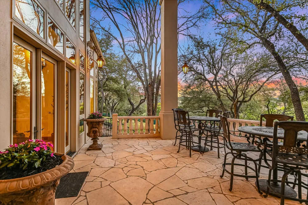 4646 Rockcliff Road Austin, TX 78746