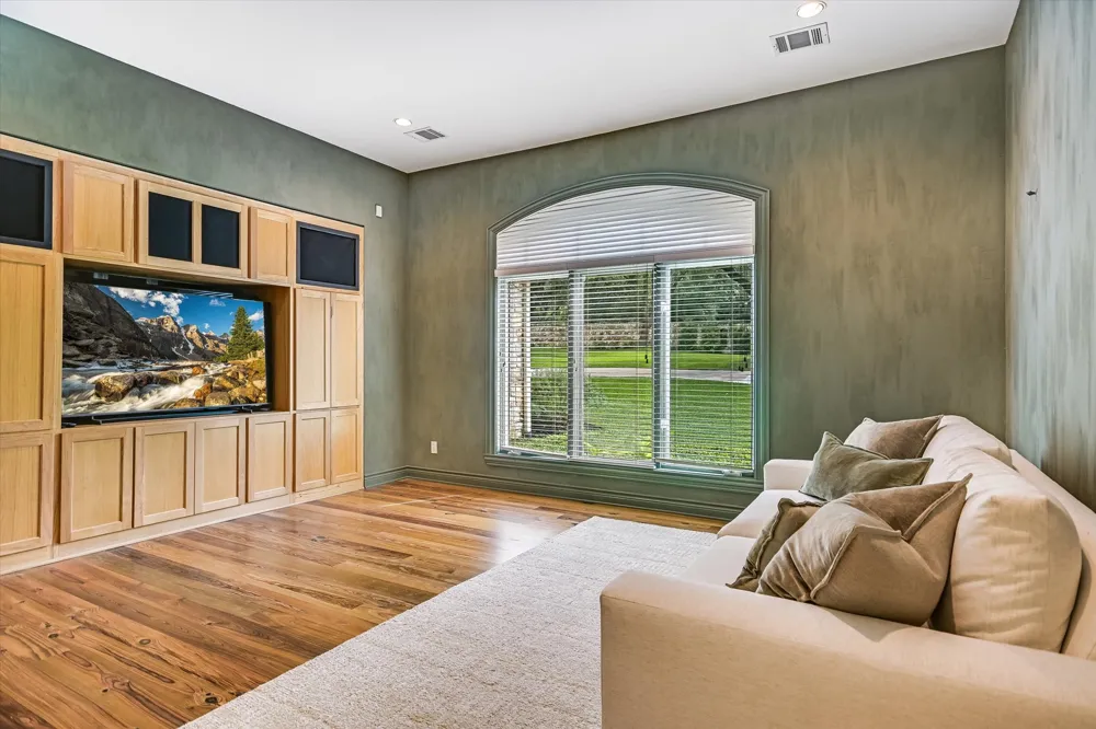 4646 Rockcliff Road Austin, TX 78746