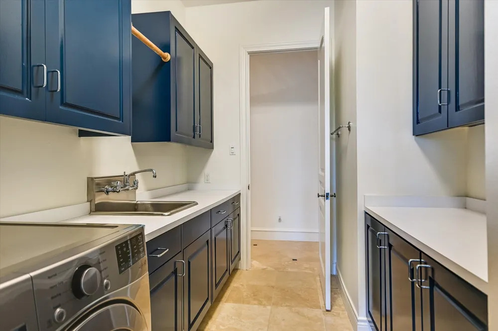 4646 Rockcliff Road Austin, TX 78746