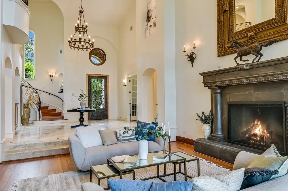 4646 Rockcliff Road Austin, TX 78746