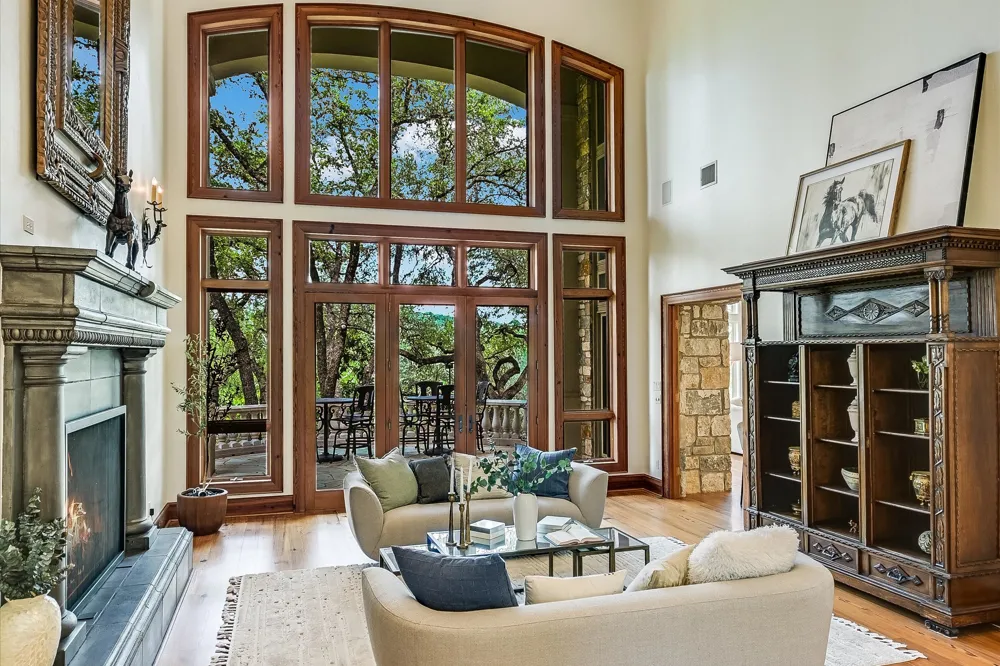 4646 Rockcliff Road Austin, TX 78746