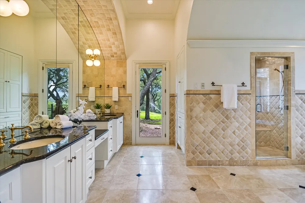 4646 Rockcliff Road Austin, TX 78746