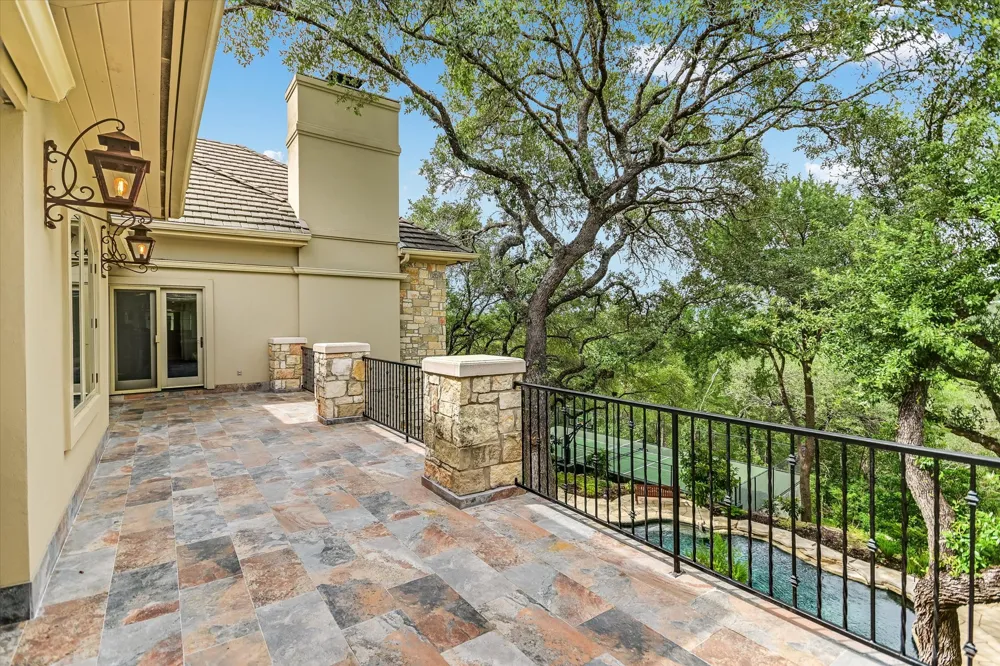 4646 Rockcliff Road Austin, TX 78746