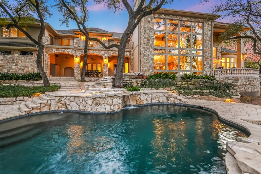 4646 Rockcliff Road Austin, TX 78746