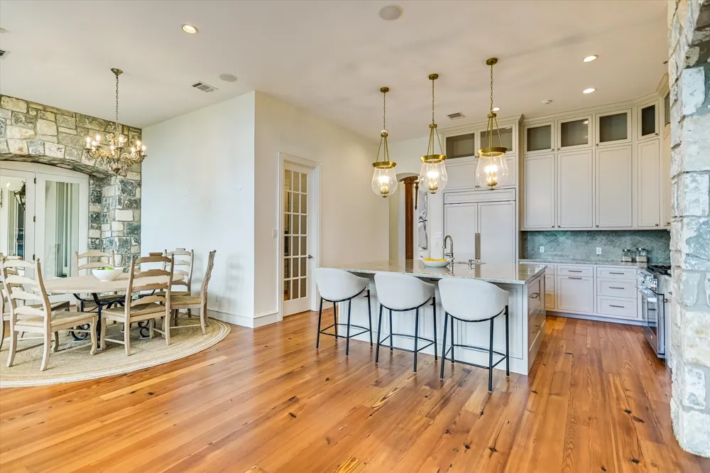 4646 Rockcliff Road Austin, TX 78746