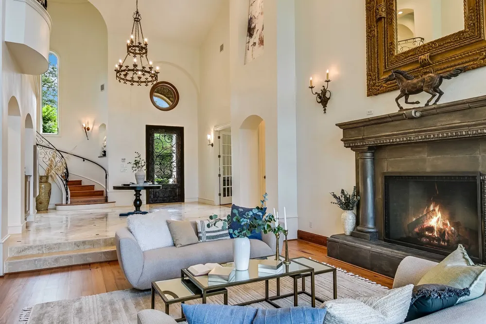 4646 Rockcliff Road Austin, TX 78746