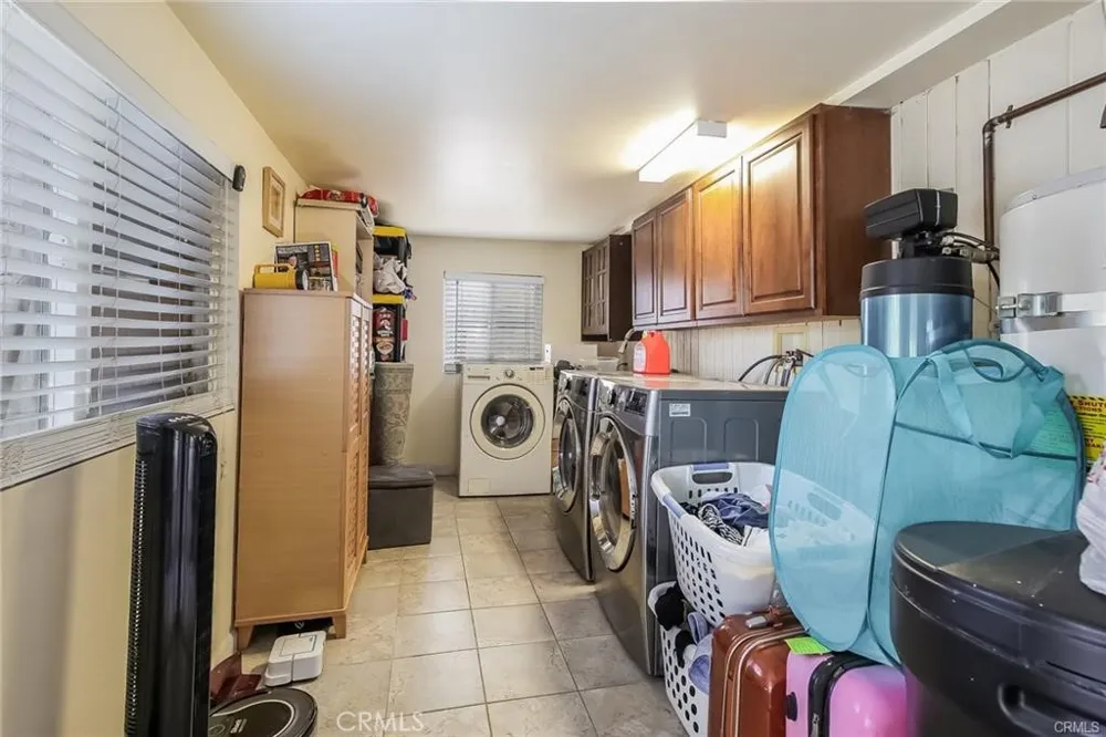 2010 Park Rose Duarte, CA 91010