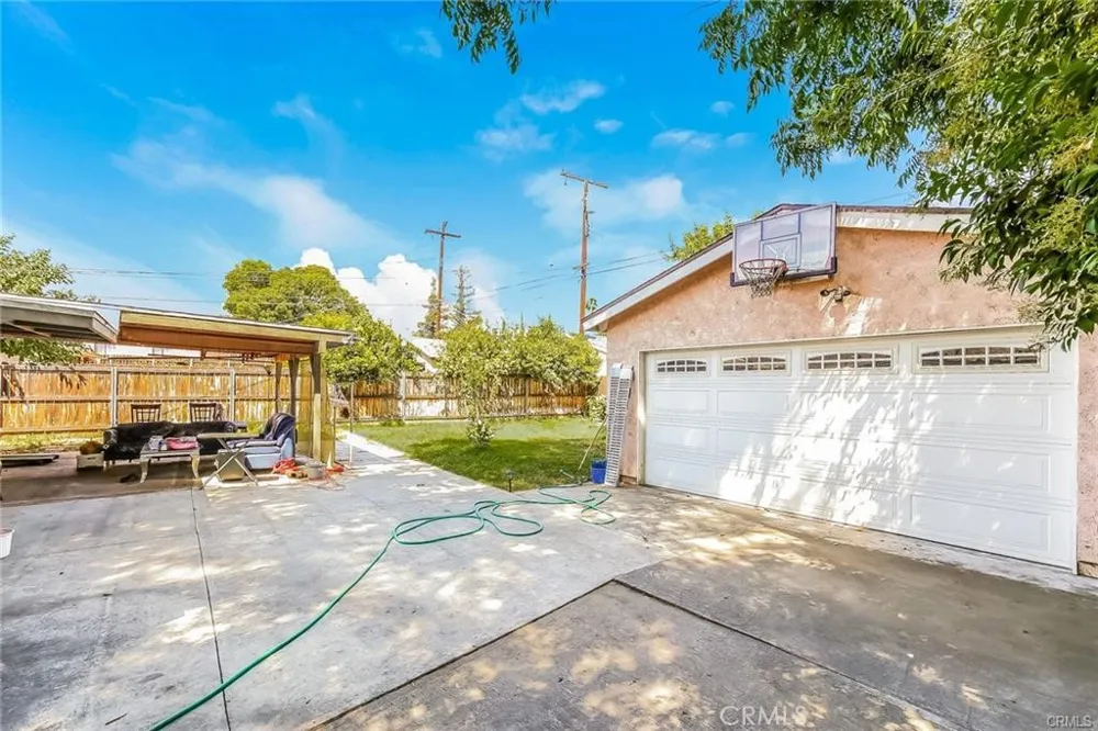 2010 Park Rose Duarte, CA 91010