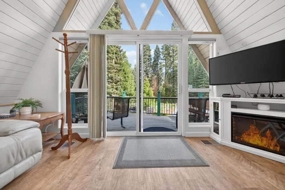 454 Peninsula Drive #A - B Lake Almanor, CA 96137