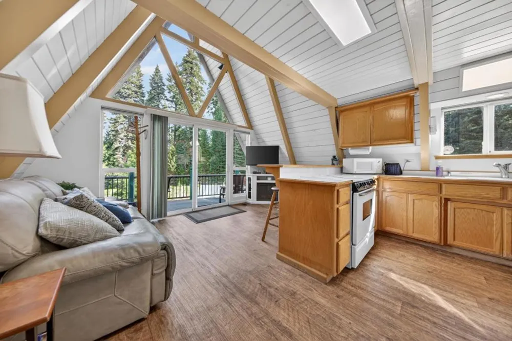 454 Peninsula Drive #A - B Lake Almanor, CA 96137
