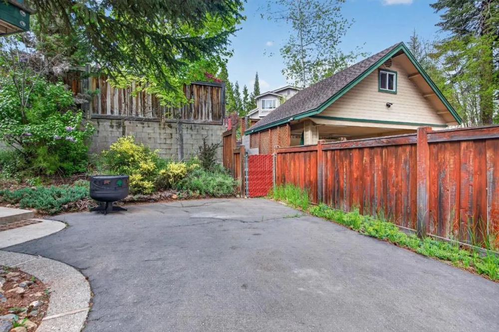 454 Peninsula Drive #A - B Lake Almanor, CA 96137