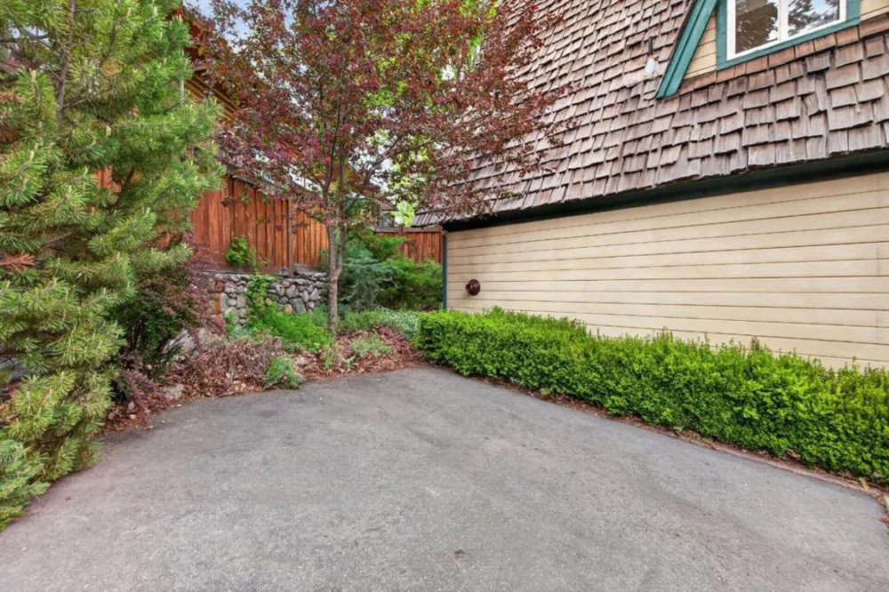 454 Peninsula Drive #A - B Lake Almanor, CA 96137