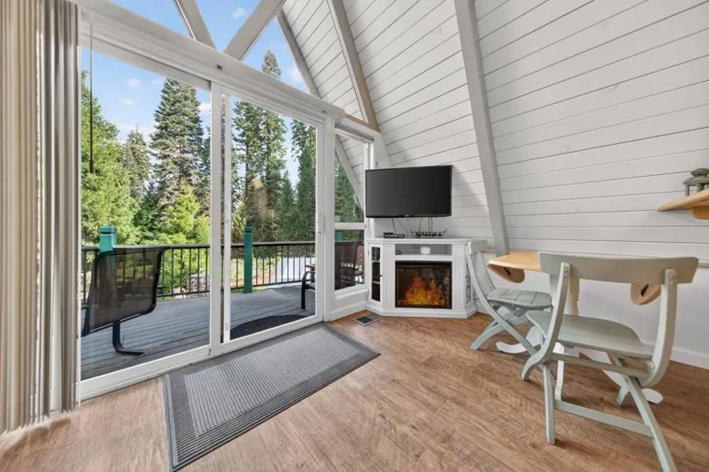 454 Peninsula Drive #A - B Lake Almanor, CA 96137