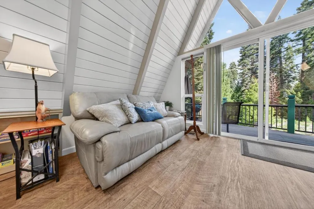 454 Peninsula Drive #A - B Lake Almanor, CA 96137